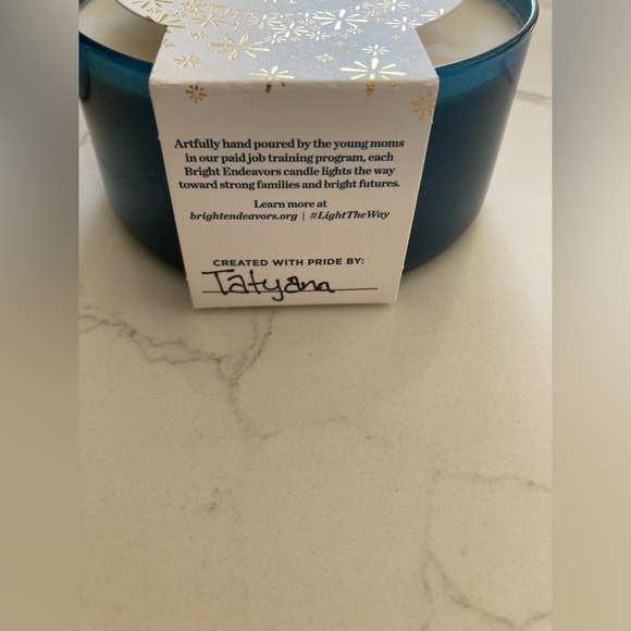 NWT Amber & Tonka Bean bright endeavors 3-wick Glass 16 oz candle peace blue - Picture 7 of 7